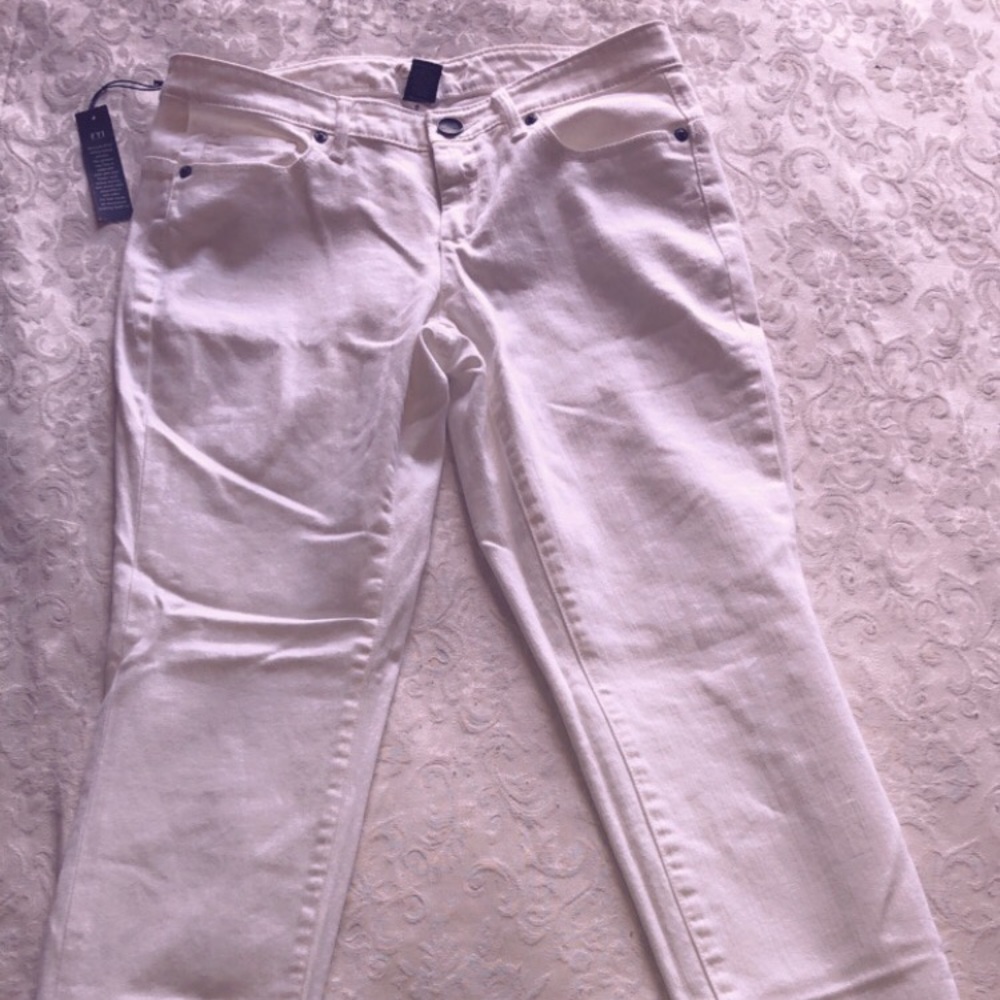 Brand New  Cute Victoria Secret Siren Jeans 4